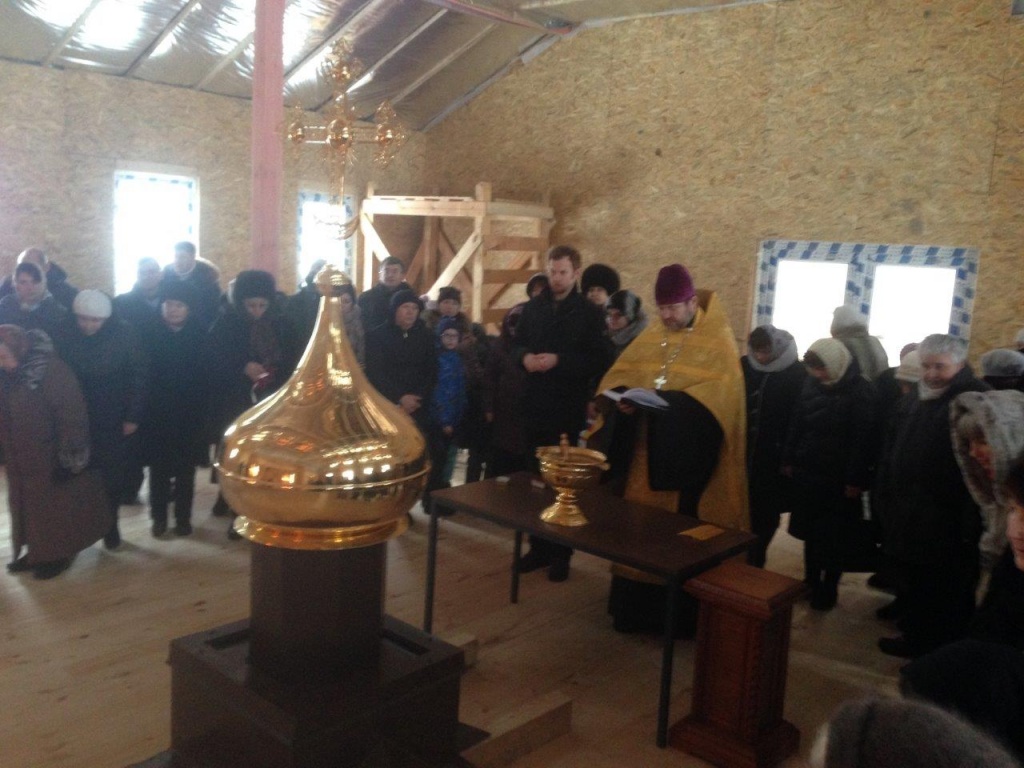 Освящение купола в Храме.